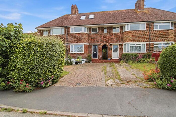 3 Bedroom Terraced House For Sale In Seafield Close, Seaford, BN25