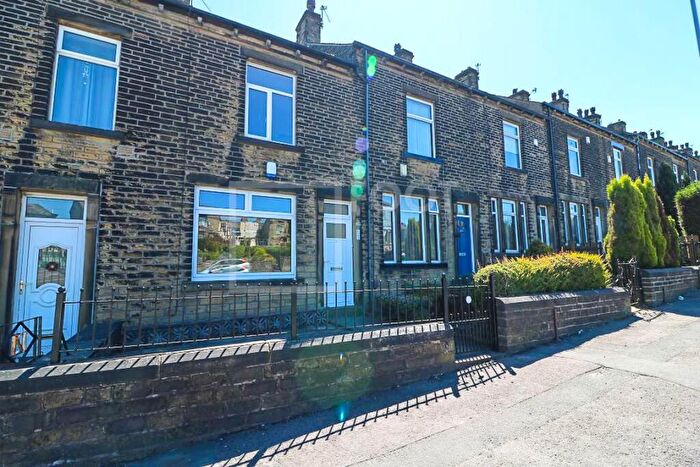 2 Bedroom House To Rent In St. Enochs Road, Wibsey, Bradford, BD6