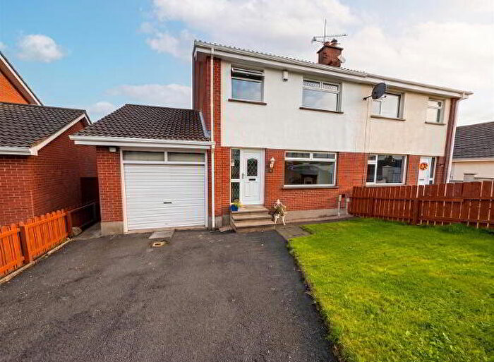 3 Bedroom Semi-Detached House For Sale In Craigs Road, Ballynahinch, BT24