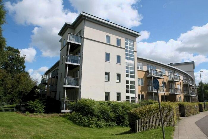 2 Bedroom Flat To Rent In Ryemead Way, High Wycombe, HP11
