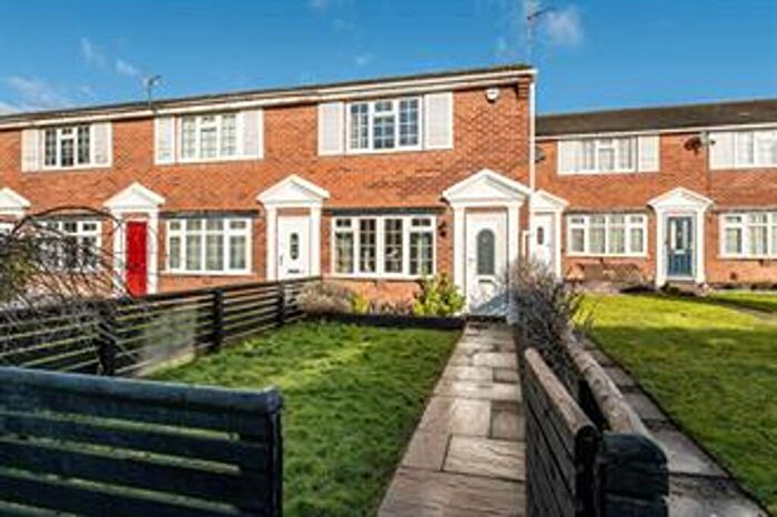 2 Bedroom End Of Terrace House To Rent In Oak Tree Close, West Bridgford, NG2