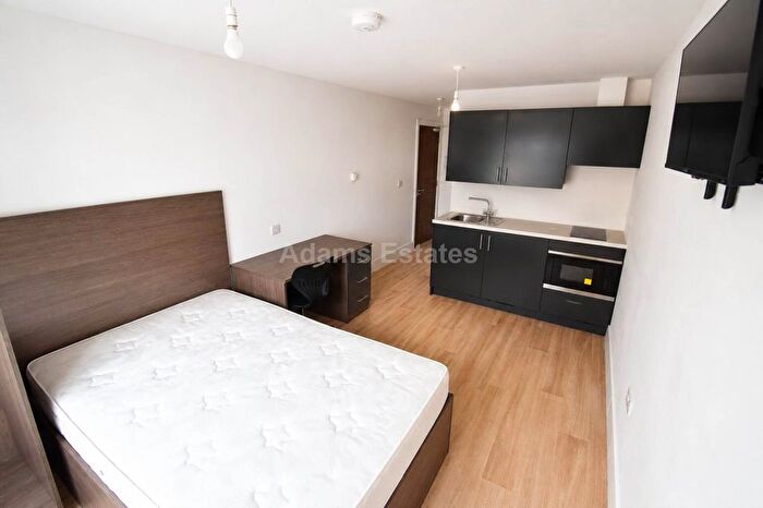 1 Bedroom Studio To Rent In Charndon Close, Reading, RG2