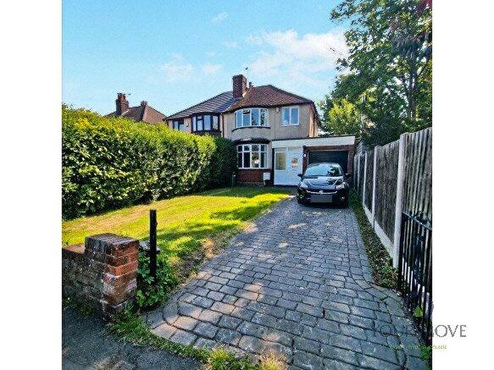 3 Bedroom Semi-Detached House To Rent In Tansley Hill Avenue, Dudley, West Midlands, DY2