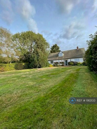 4 Bedroom Detached House To Rent In Epping Road, Roydon, Essex, CM19