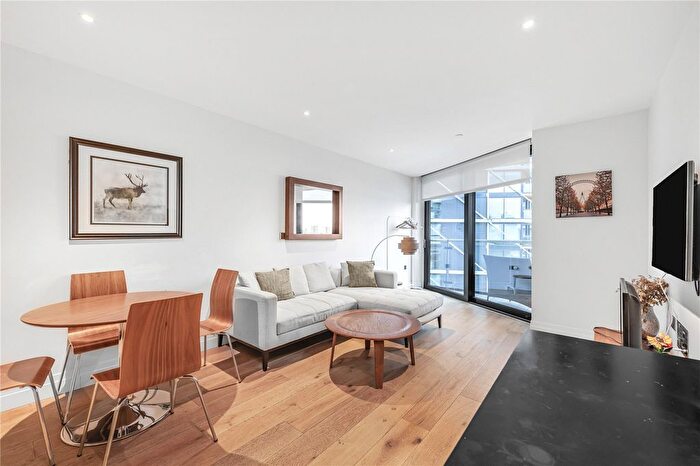 2 Bedroom Flat To Rent In Riverlight Quay, Nine Elms, London, SW11