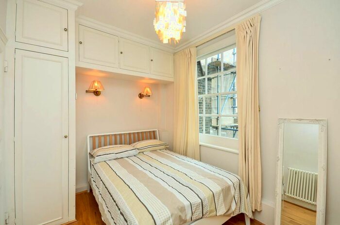 1 Bedroom Flat To Rent In Catherine Place, St James's, London, SW1E