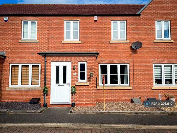 3 Bedroom Terraced House To Rent In Peterson Drive, Grimsby, DN36