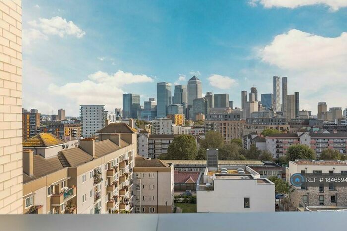 3 Bedroom Flat To Rent In Duesbury House, London, E3