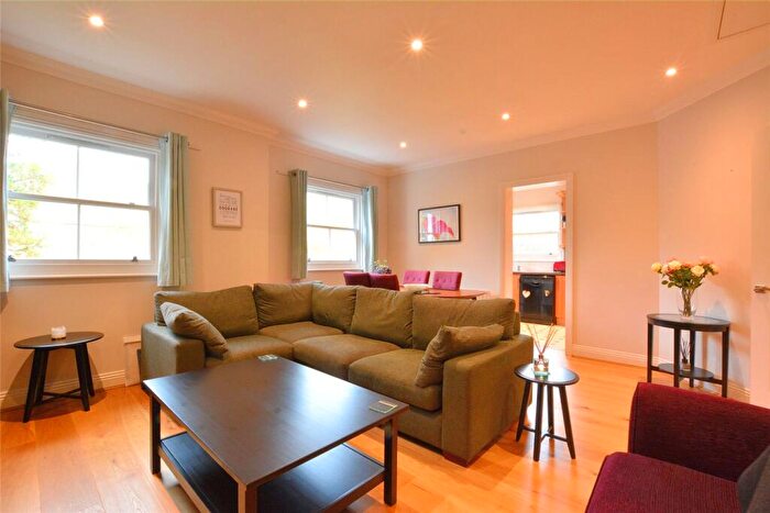 3 Bedroom Apartment To Rent In Cedars Close, Belmont Hill, London, SE13