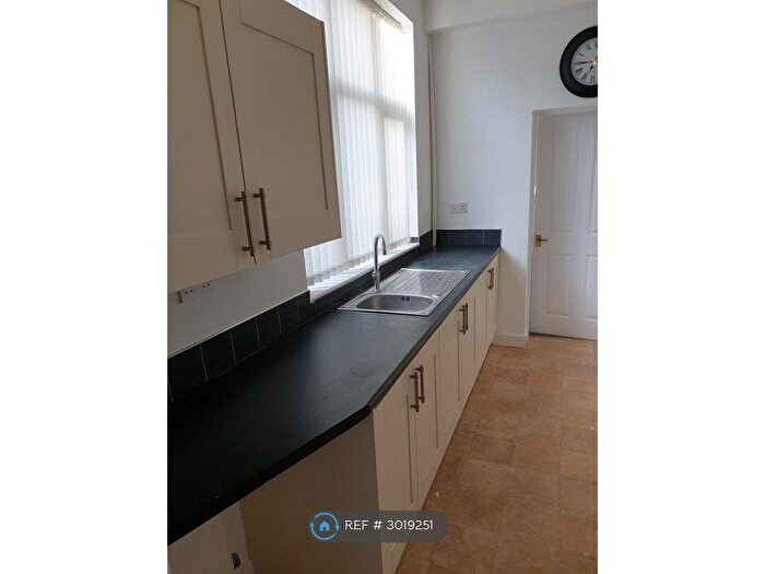 2 Bedroom End Terrace House To Rent In Stanley Street, Stoke-On-Trent, ST6