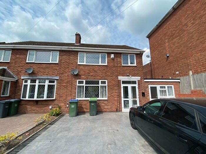 3 Bedroom Property To Rent In Wendover Road, Rowley Regis, B65