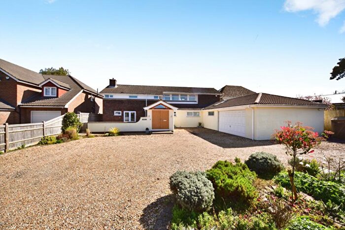 4 Bedroom Detached House For Sale In Church Road, Offham, West Malling, ME19