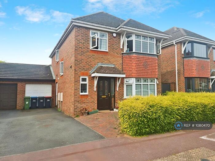 4 Bedroom Detached House To Rent In Wiltshire Way, Bletchley, Milton Keynes, MK3