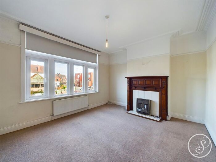 Property To Rent In Back Devonshire Lane, Roundhay, Leeds, LS8