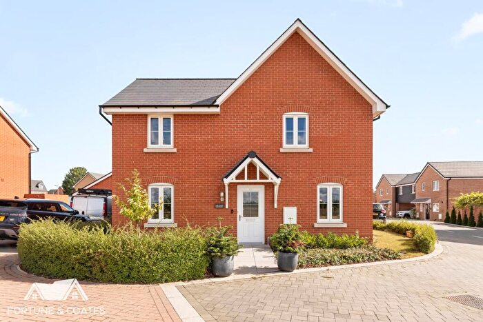 4 Bedroom Detached House For Sale In Wren Street, Harlow, CM17