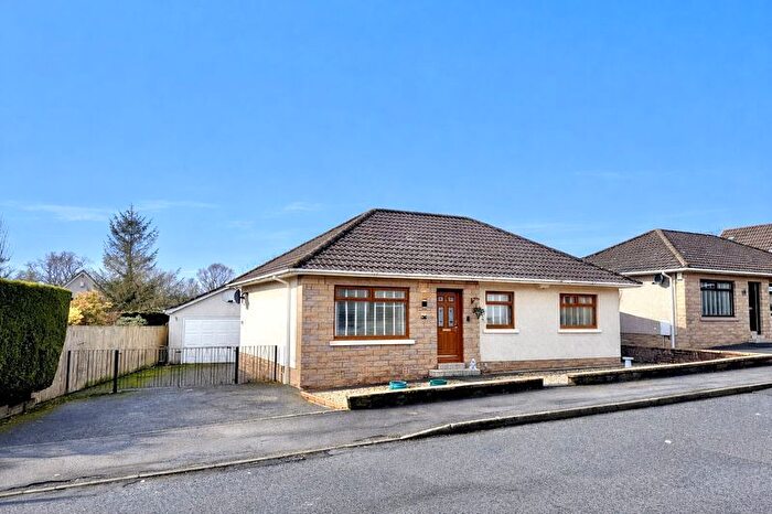 3 Bedroom Detached Bungalow For Sale In Banfield Drive, Cumnock, KA18