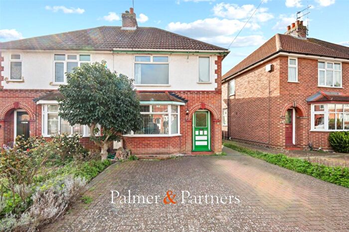 2 Bedroom Semi-Detached House For Sale In Smythies Avenue, Colchester, Essex, CO1