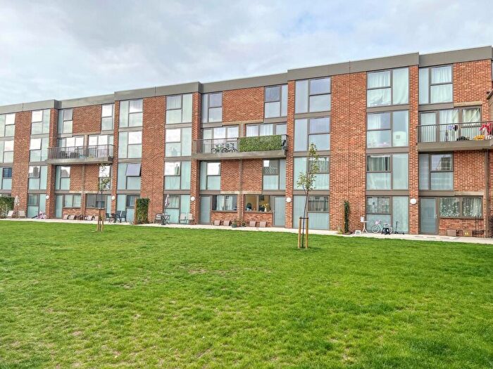3 Bedroom Apartment For Sale In Farrow Court, King's Lynn, PE30