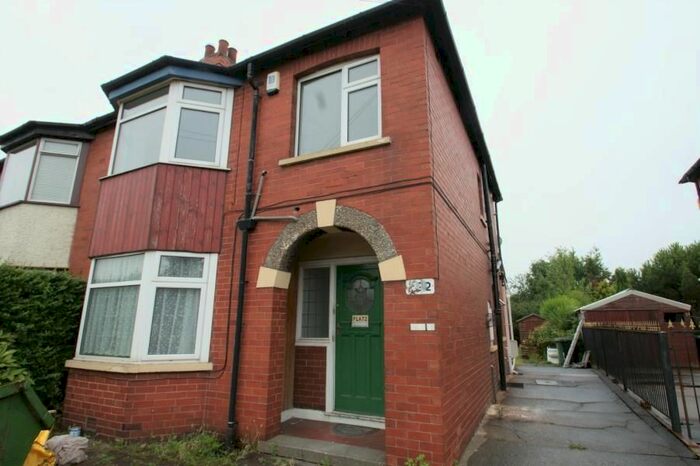 1 Bedroom Flat To Rent In Selby Road, Leeds, West Yorlshire, LS15