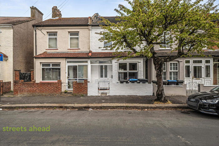 2 Bedroom Terraced House For Sale In Jesmond Road, Croydon, CR0
