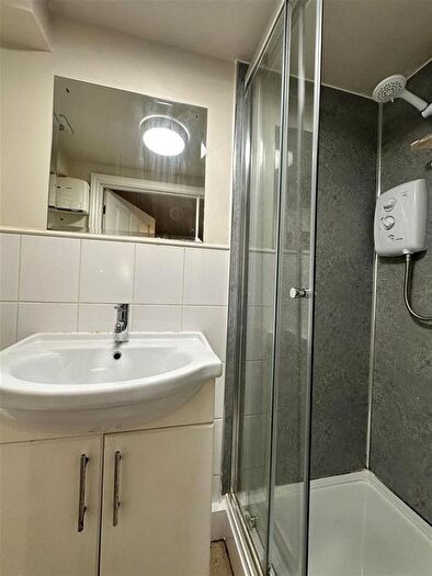 Studio To Rent In Cheltenham Road, Bristol, BS6