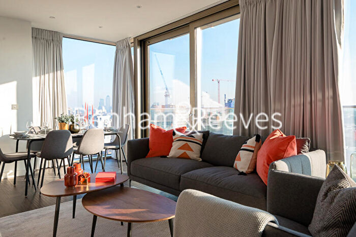 3 Bedroom Apartment To Rent In Rosemary Place, Royal Mint Street, E1