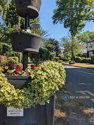 2 Bedroom Flat To Rent In East Didsbury, Manchester, M20