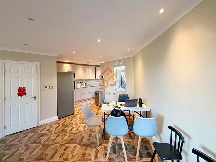 4 Bedroom Property To Rent In Lilac Gardens, London, W5