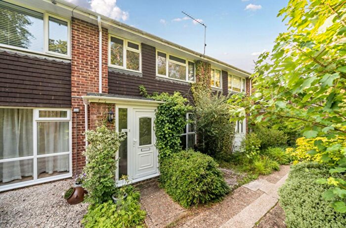 3 Bedroom Terraced House For Sale In Yorkwood, Liss, GU33