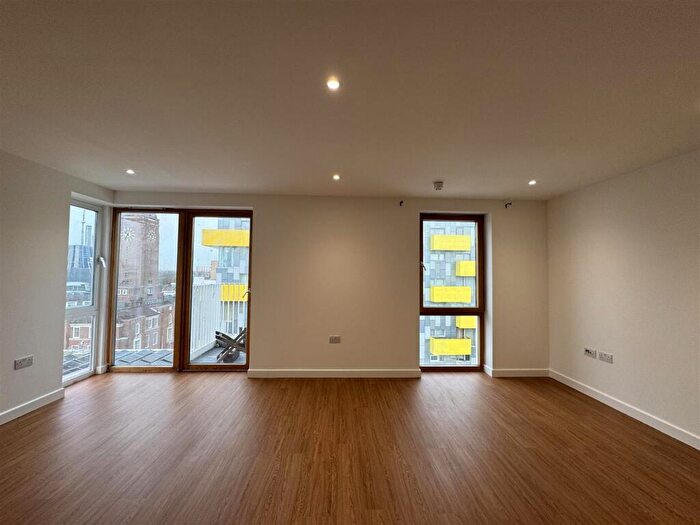 2 Bedroom Flat To Rent In Axe Street, Barking, IG11