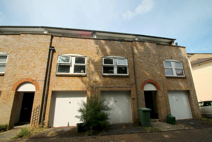 1 Bedroom House To Rent In Saville Row, Hayes, BR2