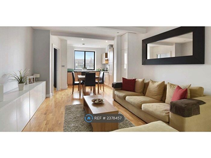 2 Bedroom Flat To Rent In Noko, London, W10