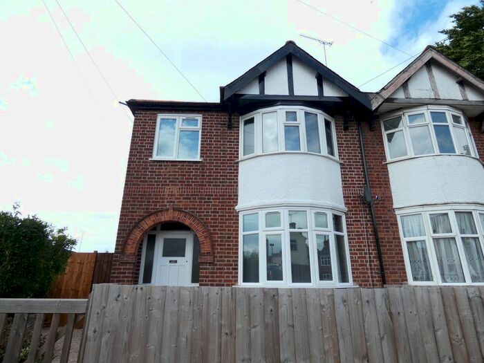 3 Bedroom Semi-Detached House To Rent In Glenfield Road, Western Park, Leicester LE3