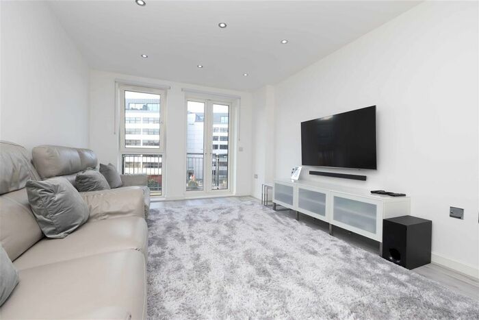 2 Bedroom Flat To Rent In East Croft House, Harrow, HA2