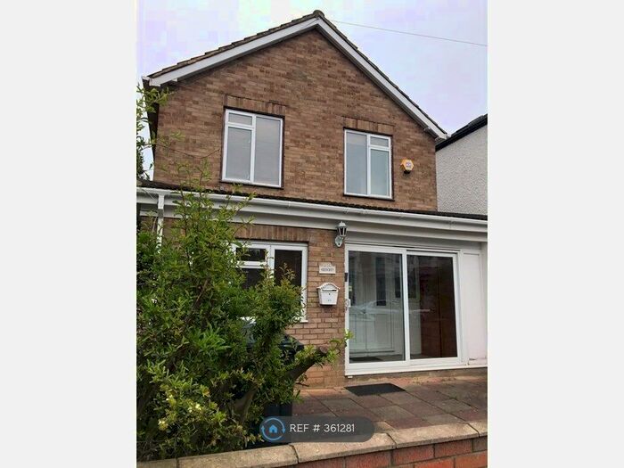 4 Bedroom Detached House To Rent In Acton, Acton, W3