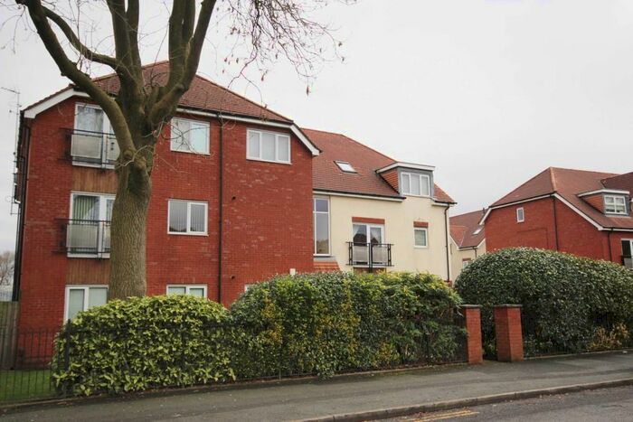 2 Bedroom Flat To Rent In Springbridge Road, Manchester, M16