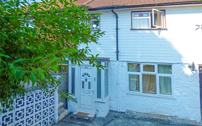 3 Bedroom Terraced House To Rent In North Hill Drive, Romford, RM3
