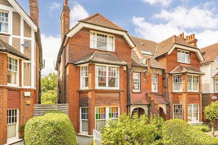 2 Bedroom Flat For Sale In Riggindale Road, Streatham, SW16