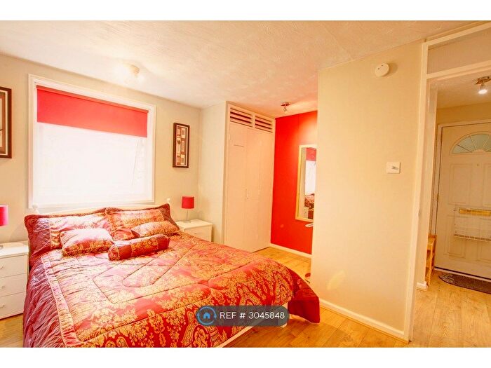 1 Bedroom Flat To Rent In Coronation Street, Cambridge, CB2