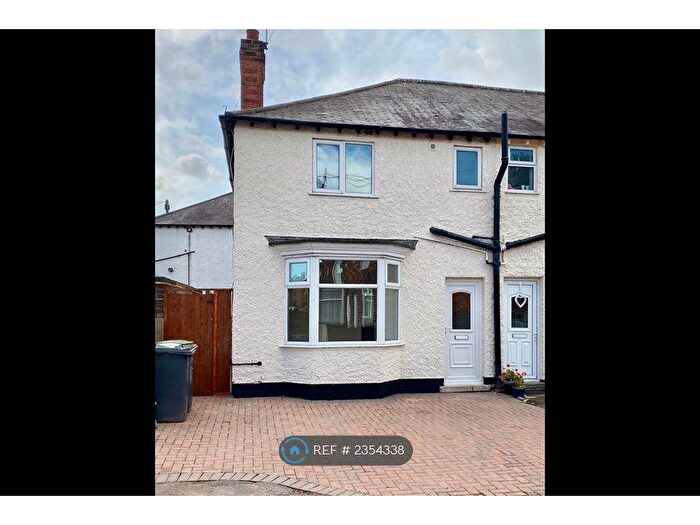 3 Bedroom End Of Terrace House To Rent In Warren Avenue, Nottingham, NG9