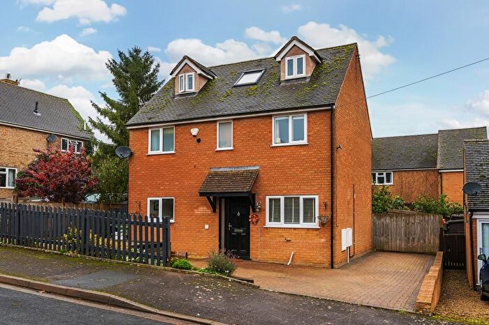 4 Bedroom Detached House For Sale In Stow-On-The-Wold, Gloucestershire, GL54