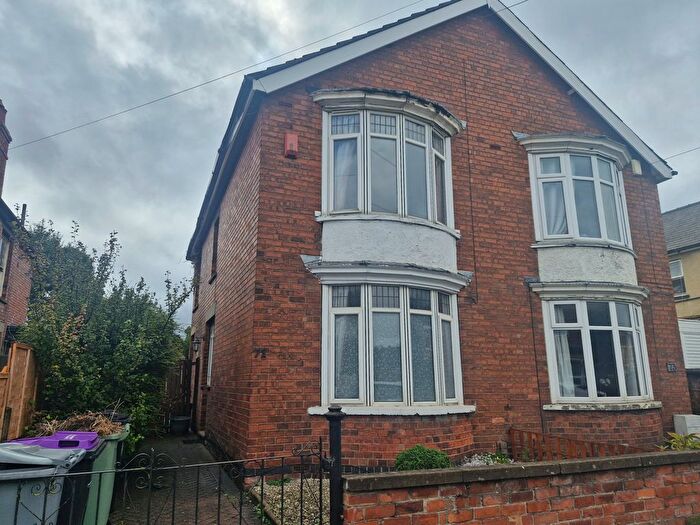 3 Bedroom Semi-Detached House To Rent In Harlaxton Road, Grantham, NG31
