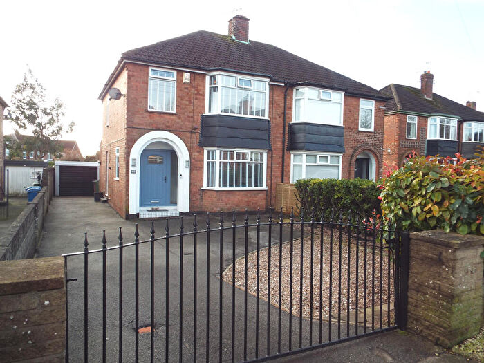 3 Bedroom Semi-Detached House For Sale In Marine Avenue, North Ferriby, HU14