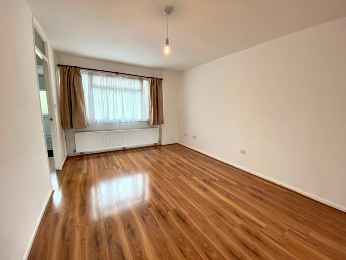 3 Bedroom House To Rent In Great Francis Street, Birmingham, B7