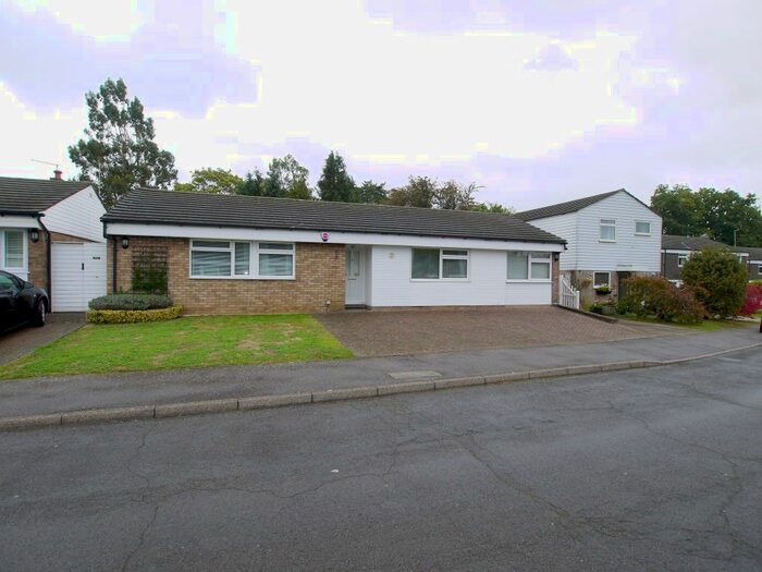 3 Bedroom Bungalow For Sale In Bessels Way, Sevenoaks, TN13