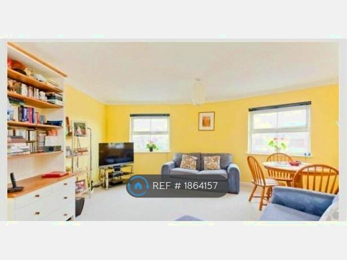 1 Bedroom Flat To Rent In Tottenham, London, N17