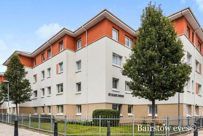 2 Bedroom Flat To Rent In St. Clairs House, Mile End, E3