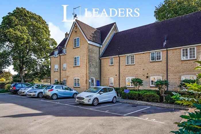3 Bedroom Flat To Rent In Courthouse Road, Tetbury, Gloucestershire, GL8