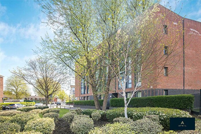 2 Bedroom Maisonette To Rent In Fords Park Road, London, E16