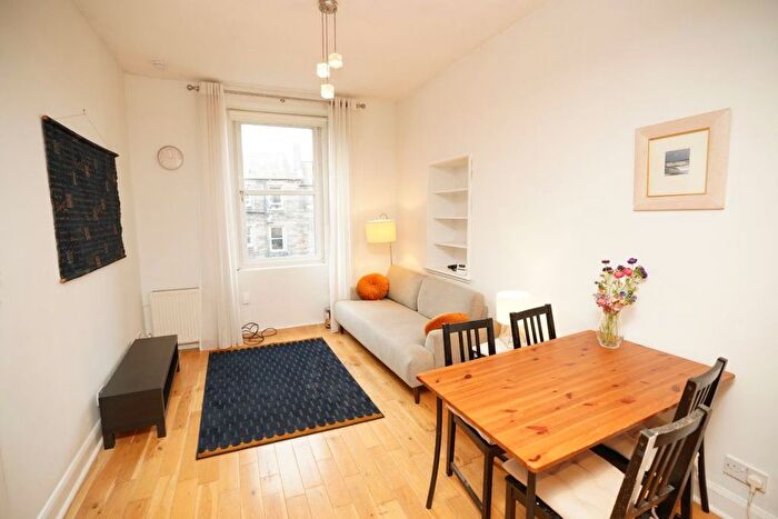 1 Bedroom Flat To Rent In Wardlaw Street, Gorgie, Edinburgh, EH11